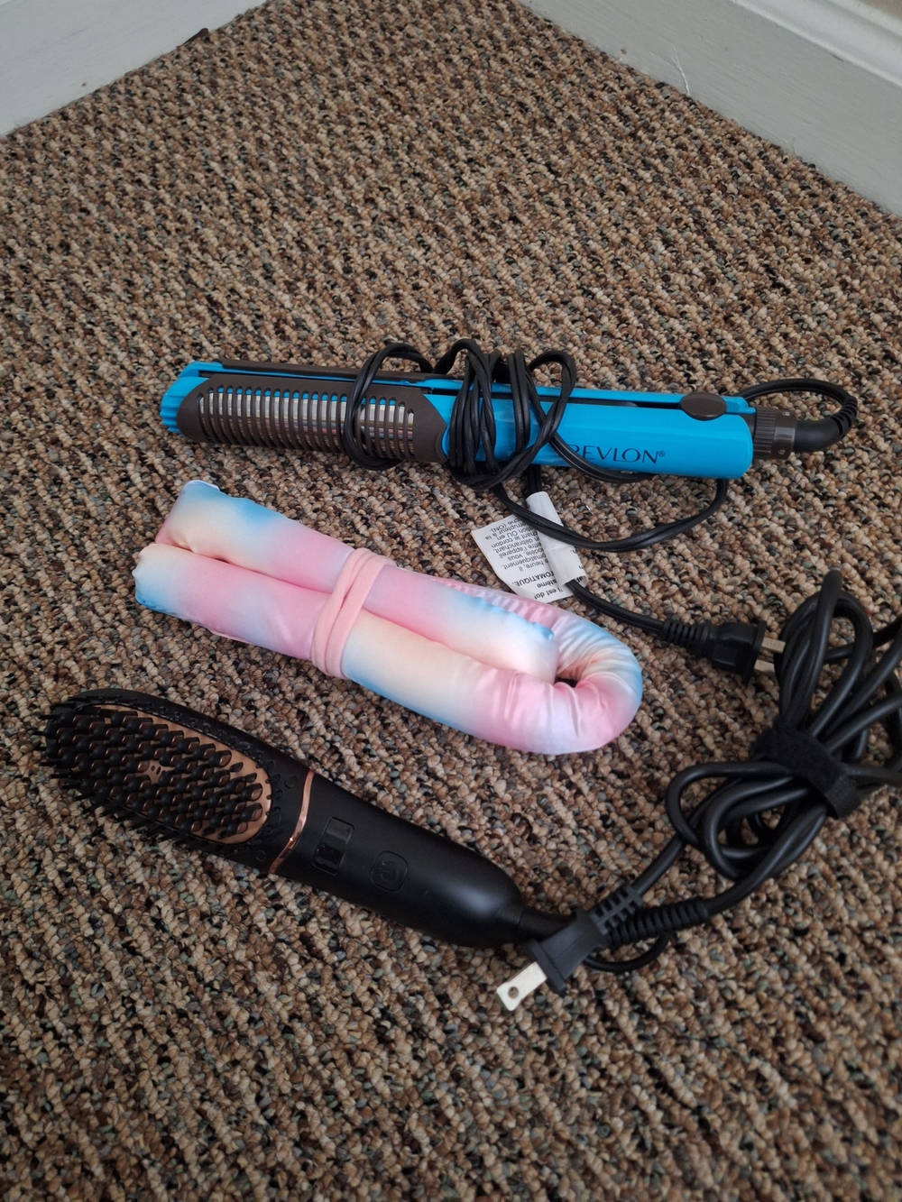 HAIR BUNDLE ✨️: 2-in-1 Straightener, Straightner Brush & Heatless Curling Rod